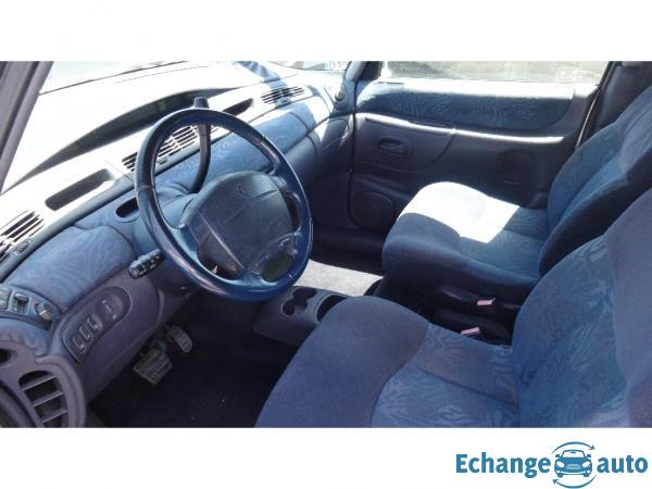 RENAULT ESPACE 3 V6 24V 194CH AUTOMATIQUE