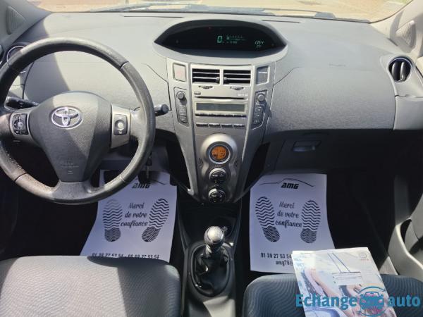 TOYOTA YARIS 100 VVT-i Confort Stop et Start 