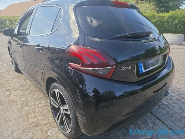 PEUGEOT 208 1.2 110ch SetS BVM5 GT Line 