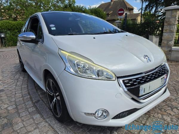 PEUGEOT 208 1.6 THP 200ch BVM6 GTi 
