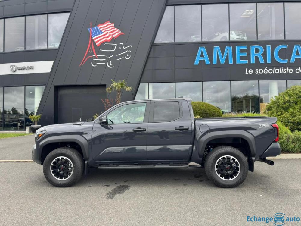 TOYOTA TACOMA