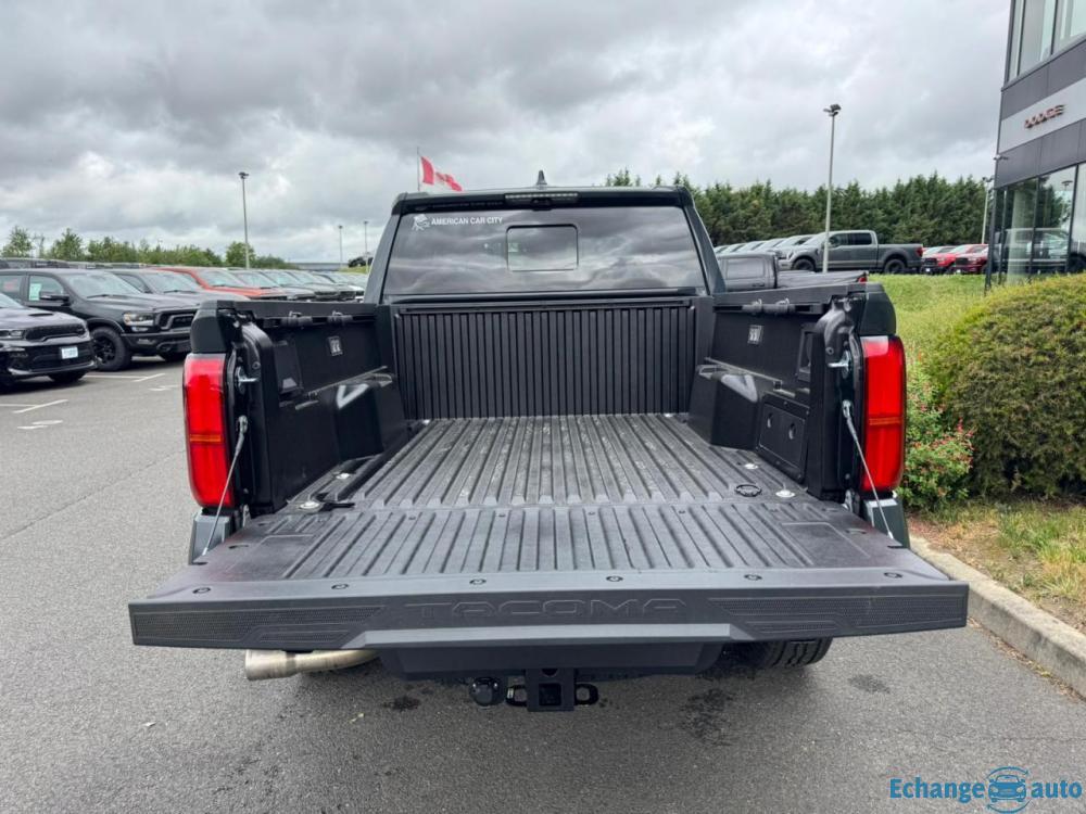 TOYOTA TACOMA