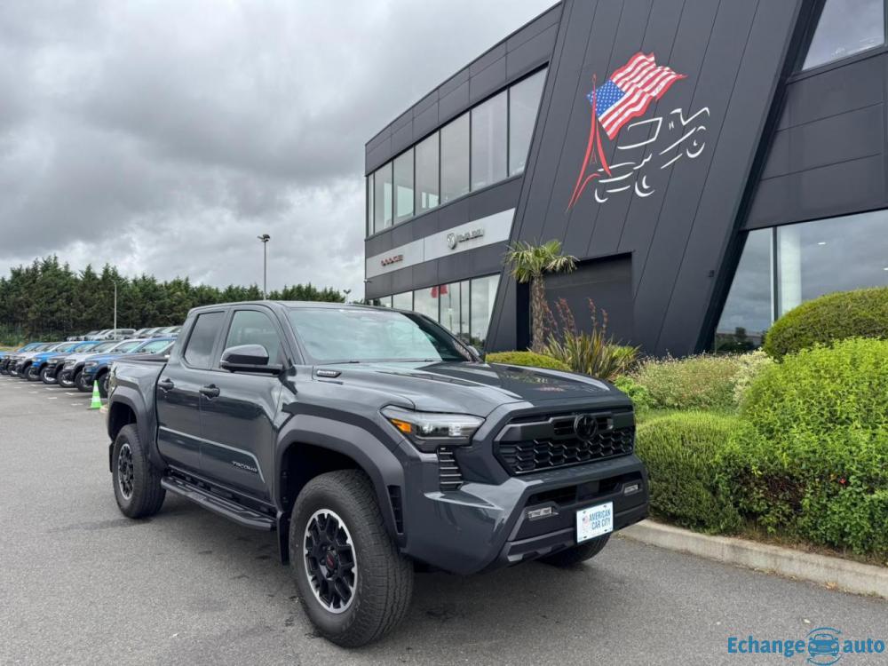 TOYOTA TACOMA
