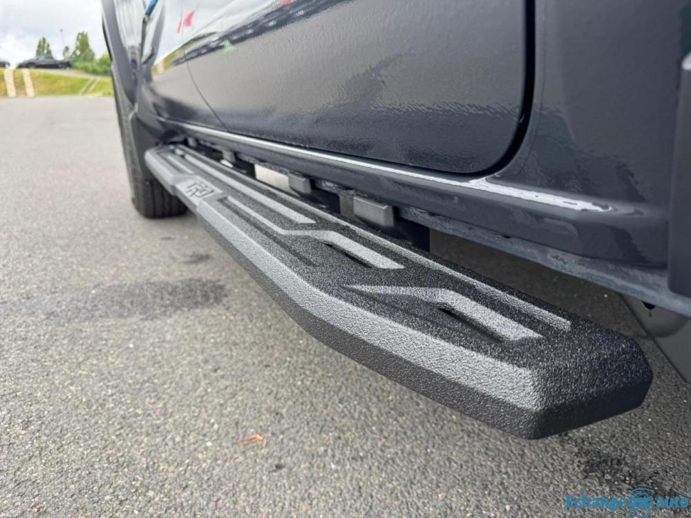TOYOTA TACOMA