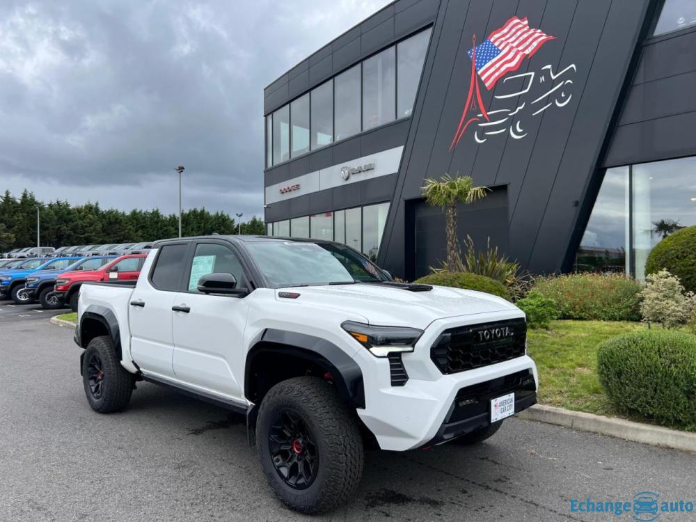 TOYOTA TACOMA