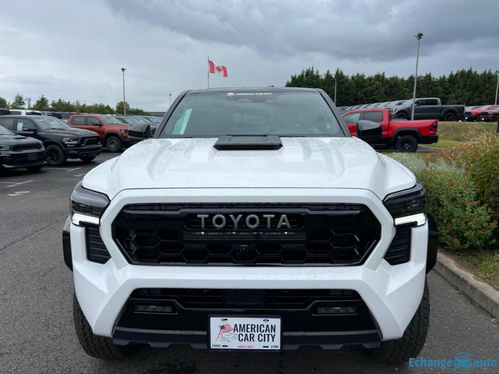 TOYOTA TACOMA