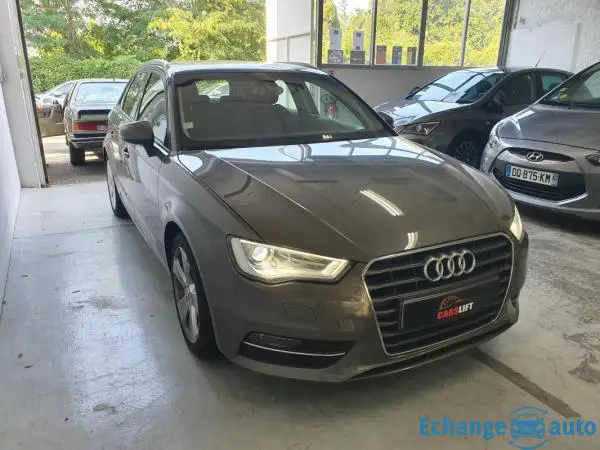 Audi A3 sportback 1.6 TDI 110 cv AMBITION BVM6