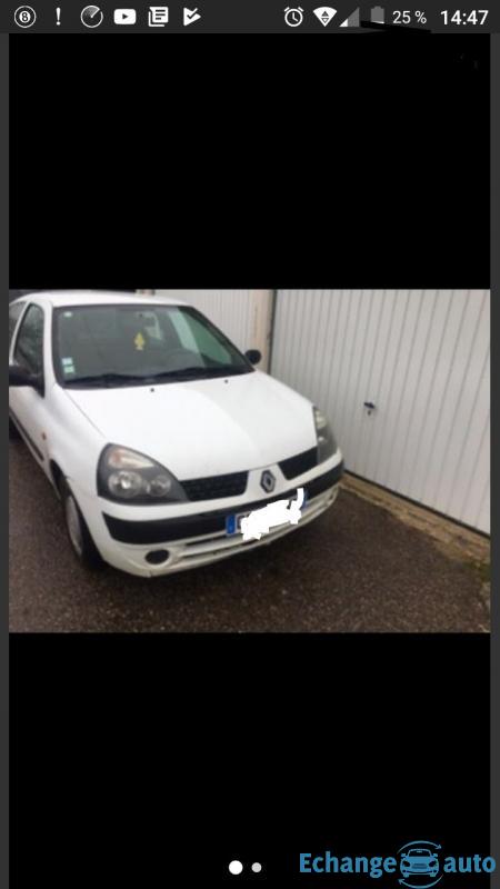 Clio 2 société / tracteur tondeuse