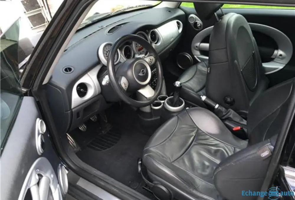 DEUXIEME MAIN / MINI 1.6i 16v