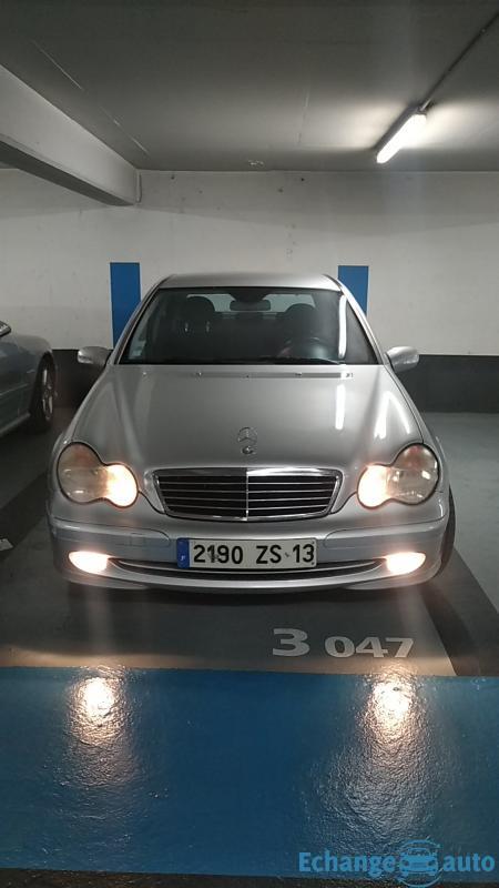 Mercedes classe c 220 cdi échange contre util