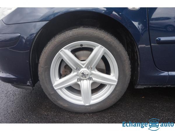 PEUGEOT 307 CC 2.0 HDi 16V 136ch FAP Navteq on Board