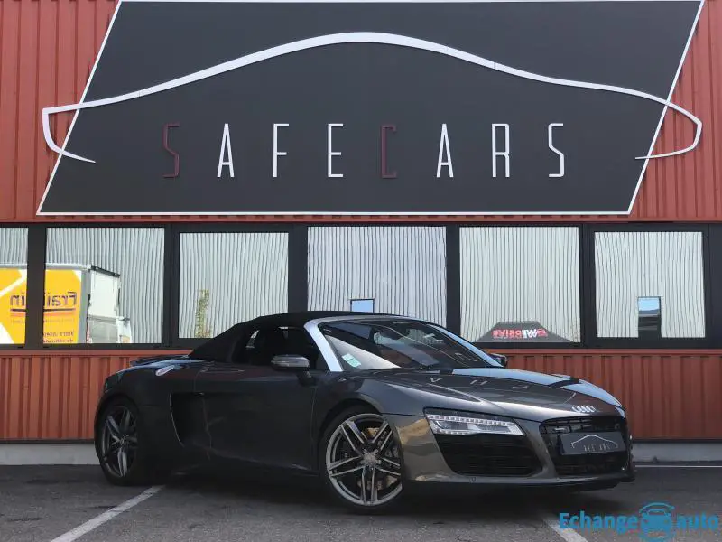 AUDI R8 SPYDER QUATTRO V8