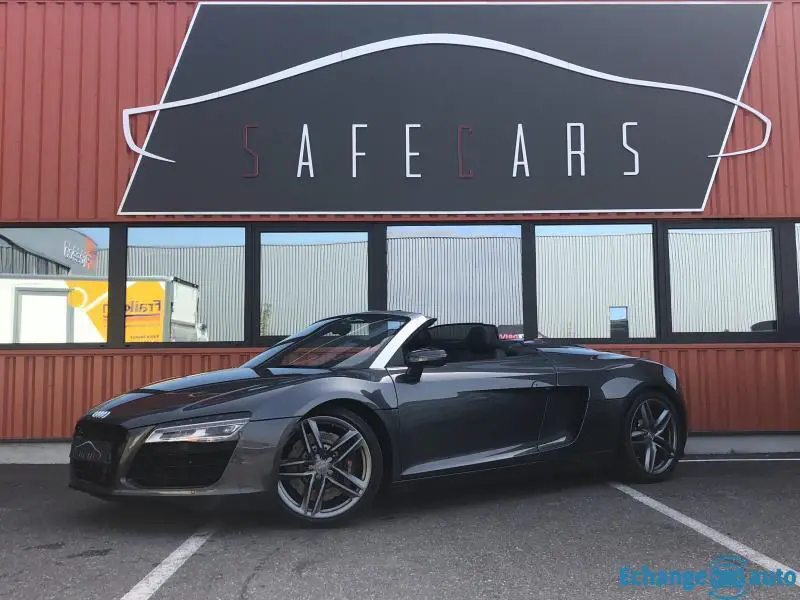 AUDI R8 SPYDER QUATTRO V8