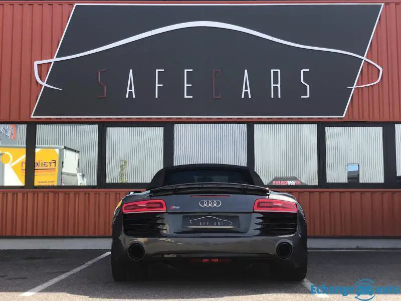 AUDI R8 SPYDER QUATTRO V8