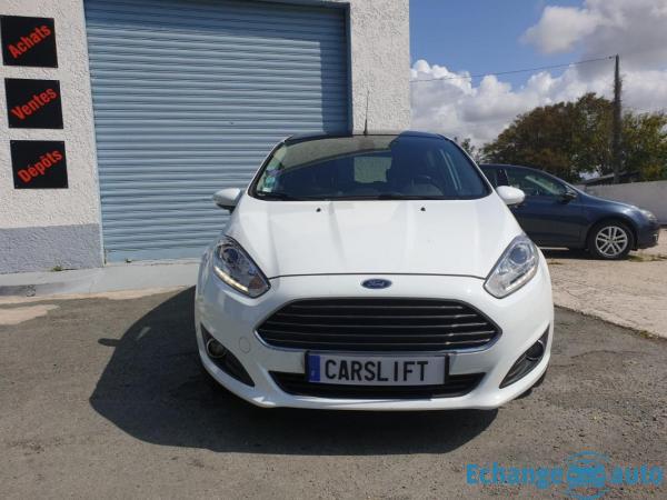 Feu arriere principal gauche (feux) FORD FIESTA 6 PHASE 2 1.0i - 12V /R