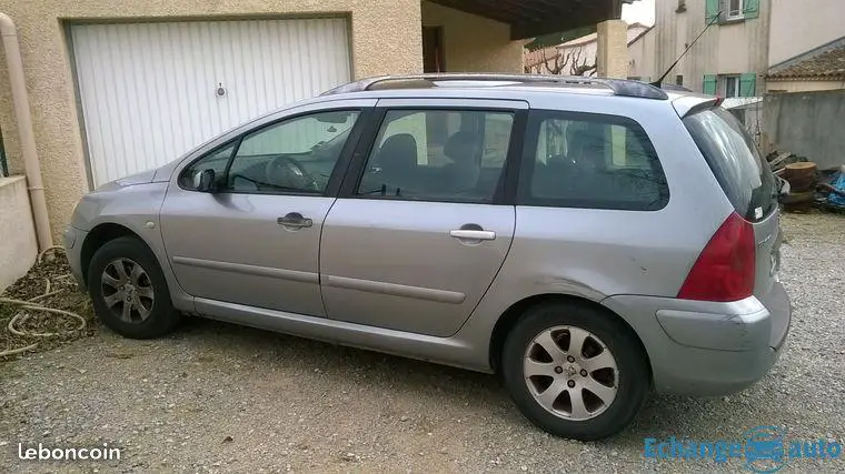 Échange avec utilitaire 3 PLACES