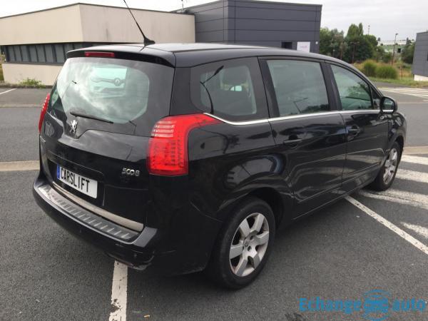 Peugeot 5008 1.6 HDI 112 ACTIVE
