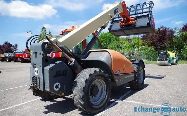 Chariot Télescopique JLG 4009