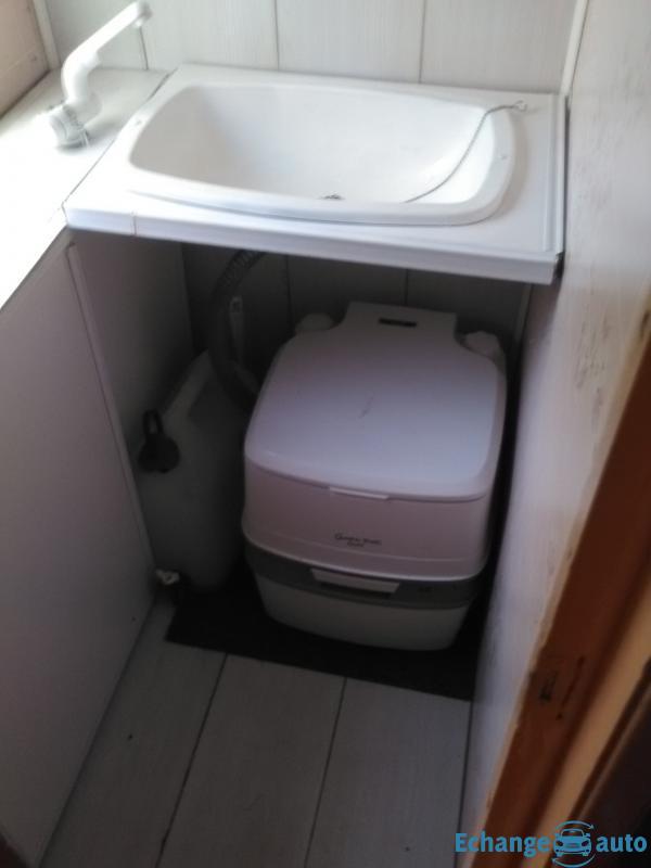 camping car contre Petite voiture plus soulte