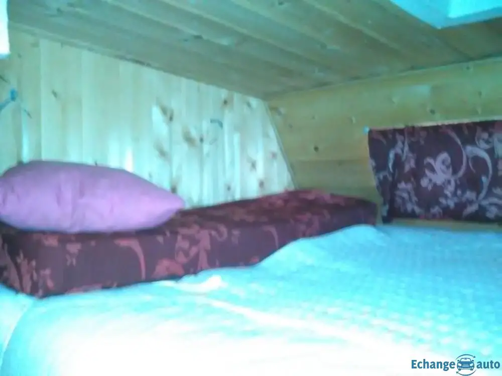 camping car contre Petite voiture plus soulte