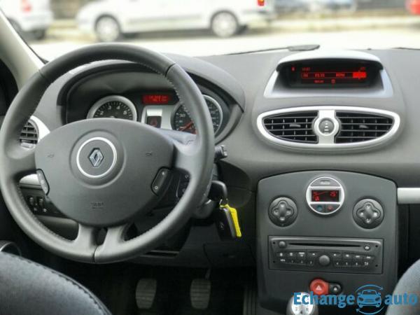 Renault Clio III Dynamique 14500 kms