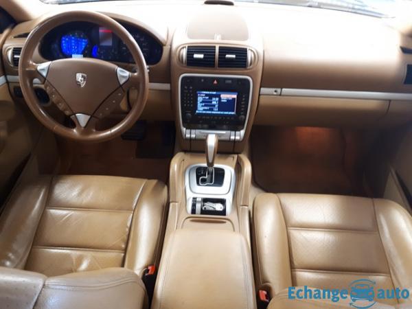 Porsche Cayenne 3.2 V6 250 CV