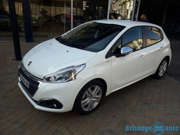 Peugeot 208 STYLE