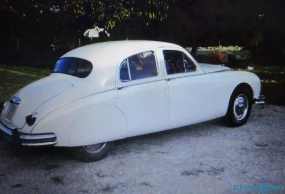 Echange ma JAGUAR MK1 contre camping -car