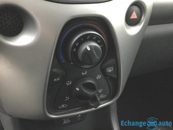 Peugeot 108 VTi 72 Active 5p suréquipée