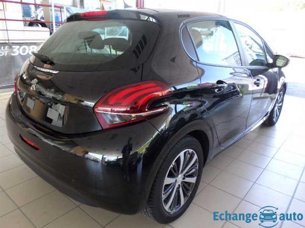 Peugeot 208 Active + 1.2L Puretech 82cv