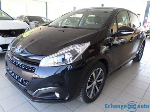 Peugeot 208 Active + 1.2L Puretech 82cv