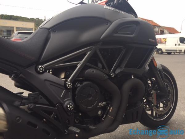Ducati Diavel Carbon 1200