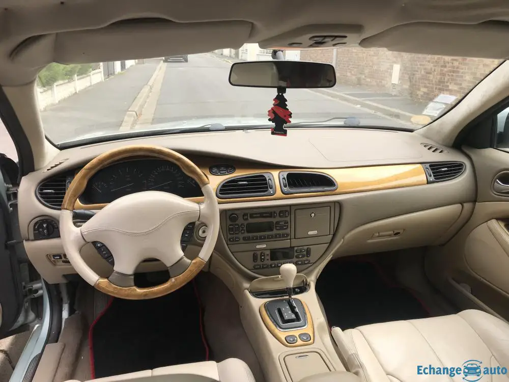 jaguar S-typeR 4l v8