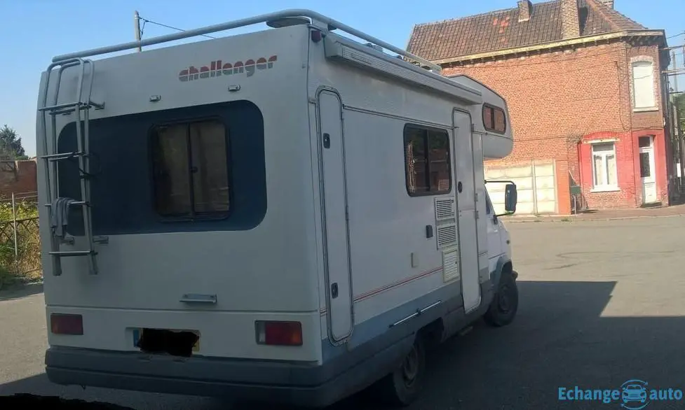 Camping car j5 ou échange contre utilitaire