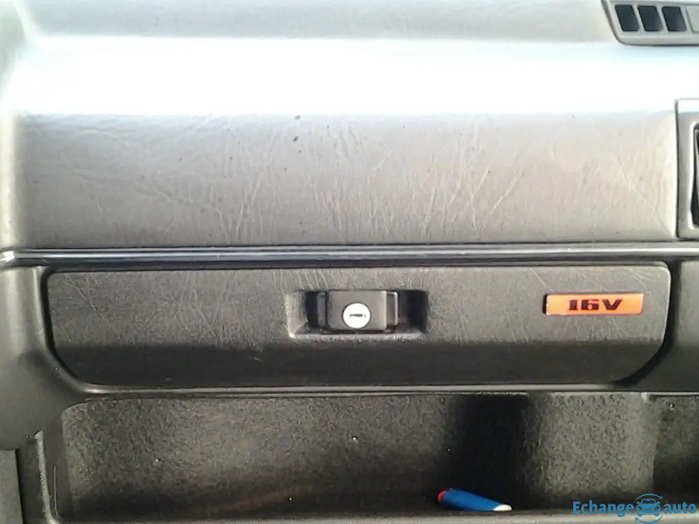 Volkswagen Golf 2 GTI