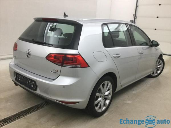 Volkswagen Golf 1.6 TDI 105ch BlueMotion Highline DSG7 suréquipé