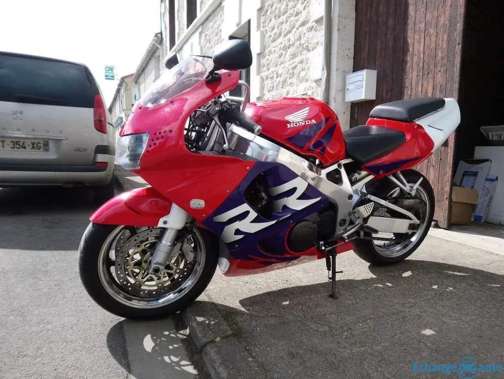 Échange HONDA  900 CBR RR