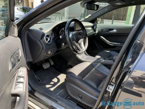 MERCEDES BENZ GLA 220 Fascination PACK AMG 