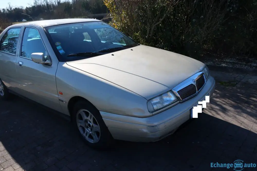 Lancia Kappa 1998 essence 2.0 20V 5 cylindres
