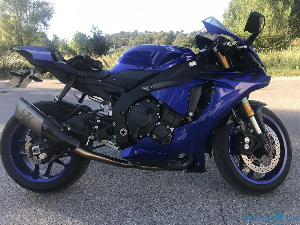 Yamaha R1 2018