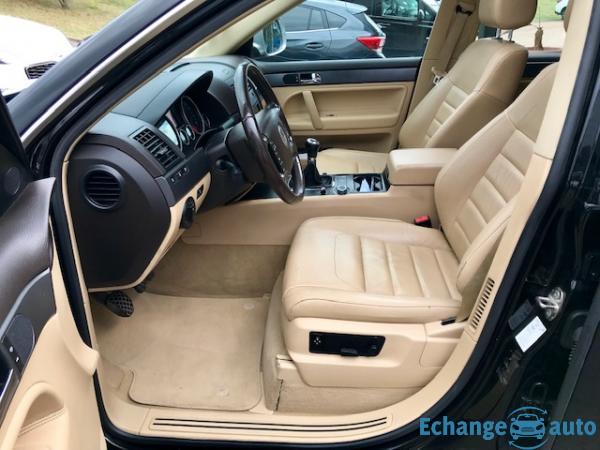 Volkswagen Touareg (2) 2.5 R5 TDI 174 FAP CARAT EDITION BV6